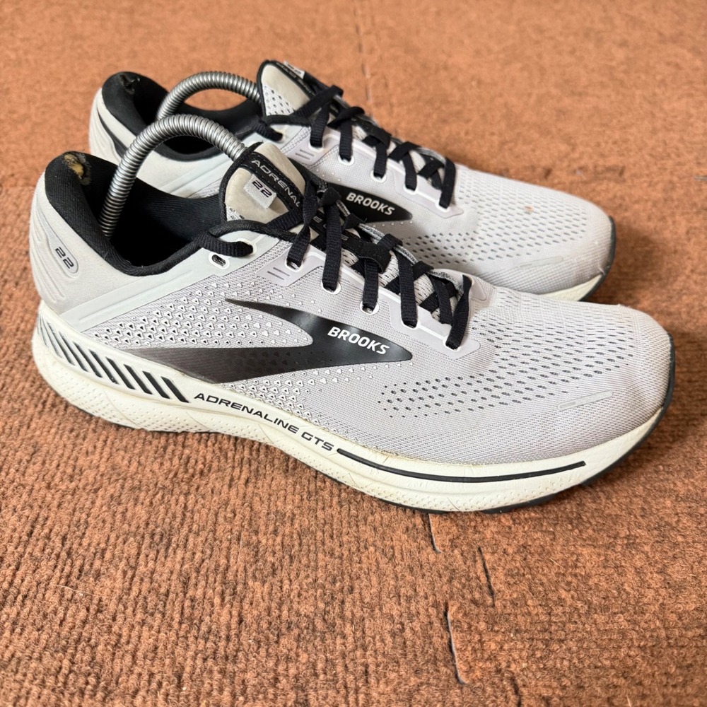 Brooks Adrenaline GTS 22 Mens Running Shoes Grey Black 11.5 D 1103661D012 gym C-